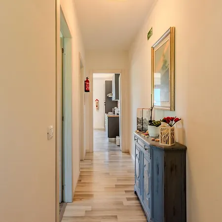 Melissa By Interhome Vercana